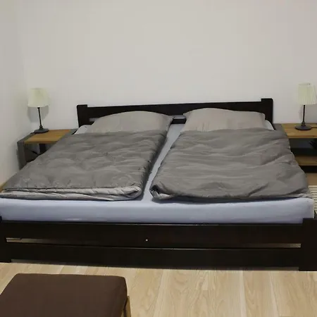 Kotlaska 417/20 פראג