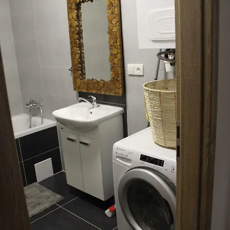 Apartamento Kotlaska 417/20 *